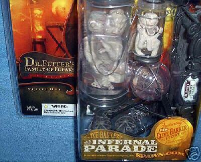 MCFARLANE INFERNAL PARADE FAMILY OF FREAKS  