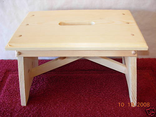 SOLID WOOD STEP STOOL  