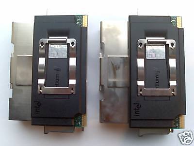 PAIR OF INTEL SL4BS P3 SLOT 1 1GHz CPU 133MHz FSB 256KB  