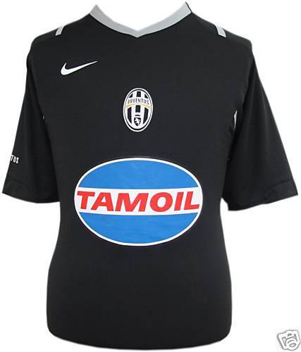 07 / 09   JUVENTUS TRAINING T SHIRT SS/ BLACK= MEDIUM*  