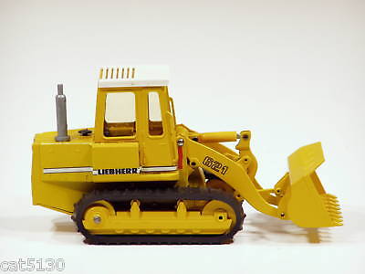 Liebherr 621 Track Loader   1/50   Conrad #2802   MIB  